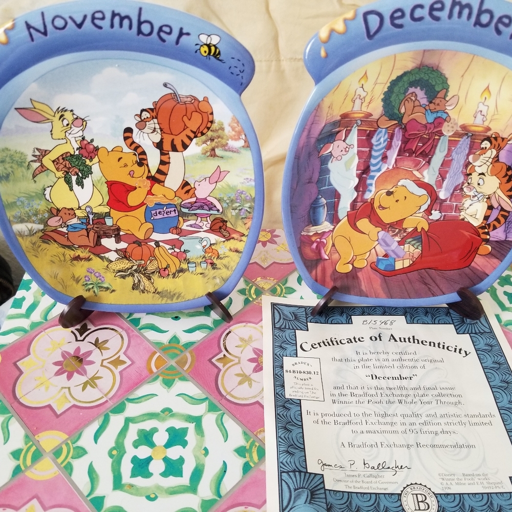 Winnie The Pooh Bradford Exchange Plate Calendar